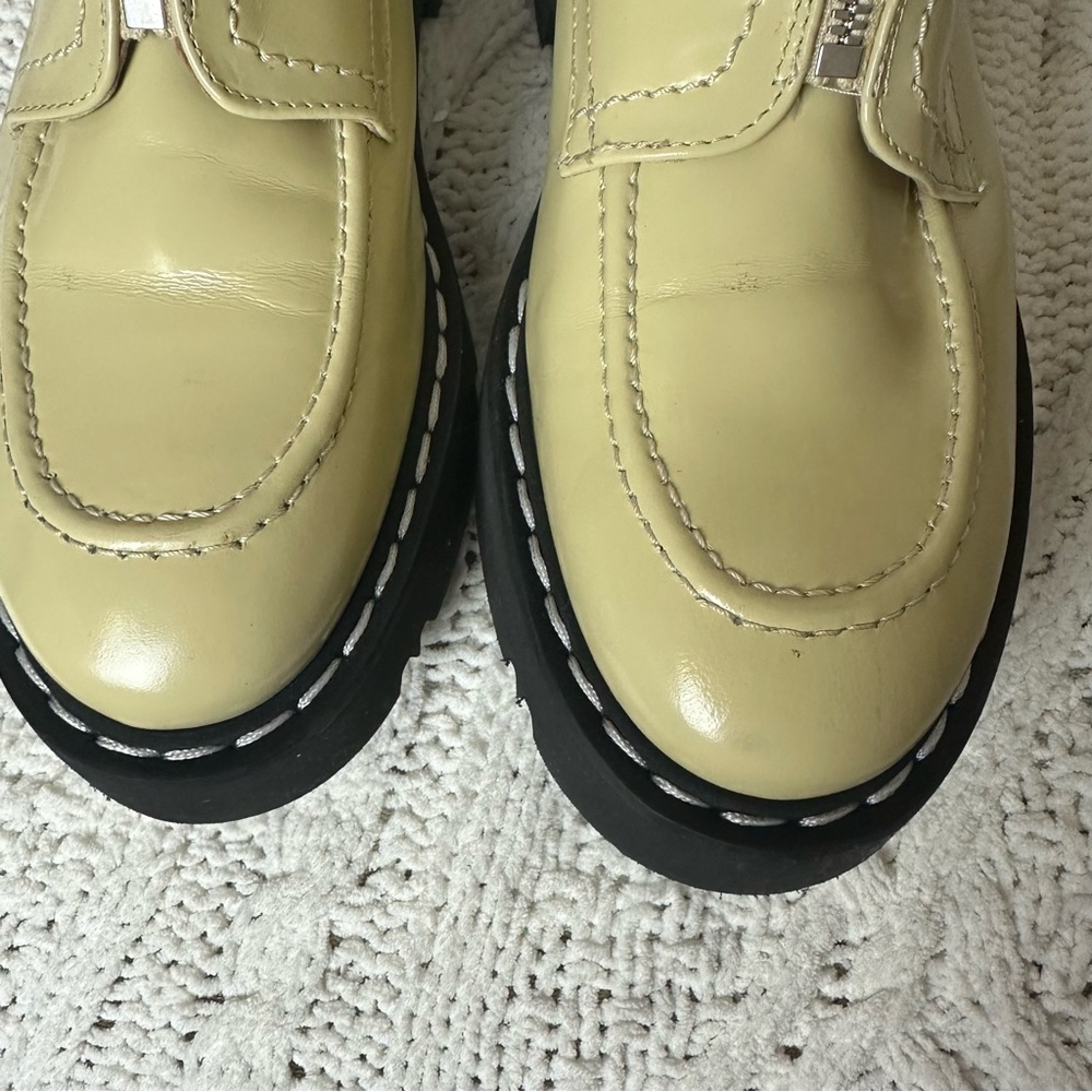 Aquatalia Helina Lug Sole Ankle Boot Size 10 1/2 - Picture 3 of 7